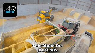 Mixing Beef Feed | KEENAN MechFiber 350 & JCB TM320S at Drummond Farms
