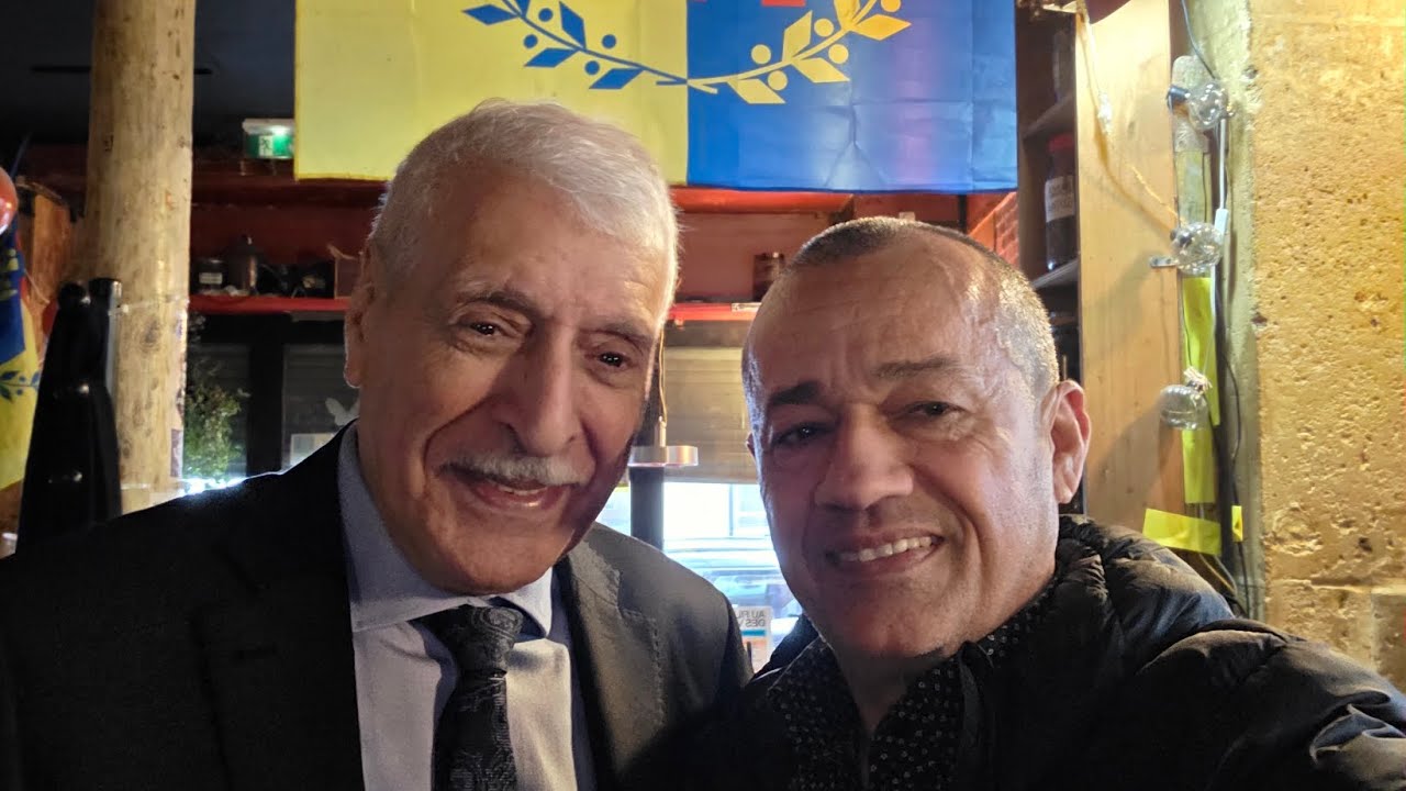 لقاء شيق مع رئيس جمهورية القبايل فرحات مهني Interview avec le président de la république Kabyle 