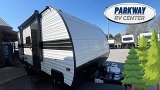 BRAND NEW 2024 PROWLER LYNX!! $14,900 by RV's with Big Bo 581 views 10 days ago 7 minutes, 3 seconds