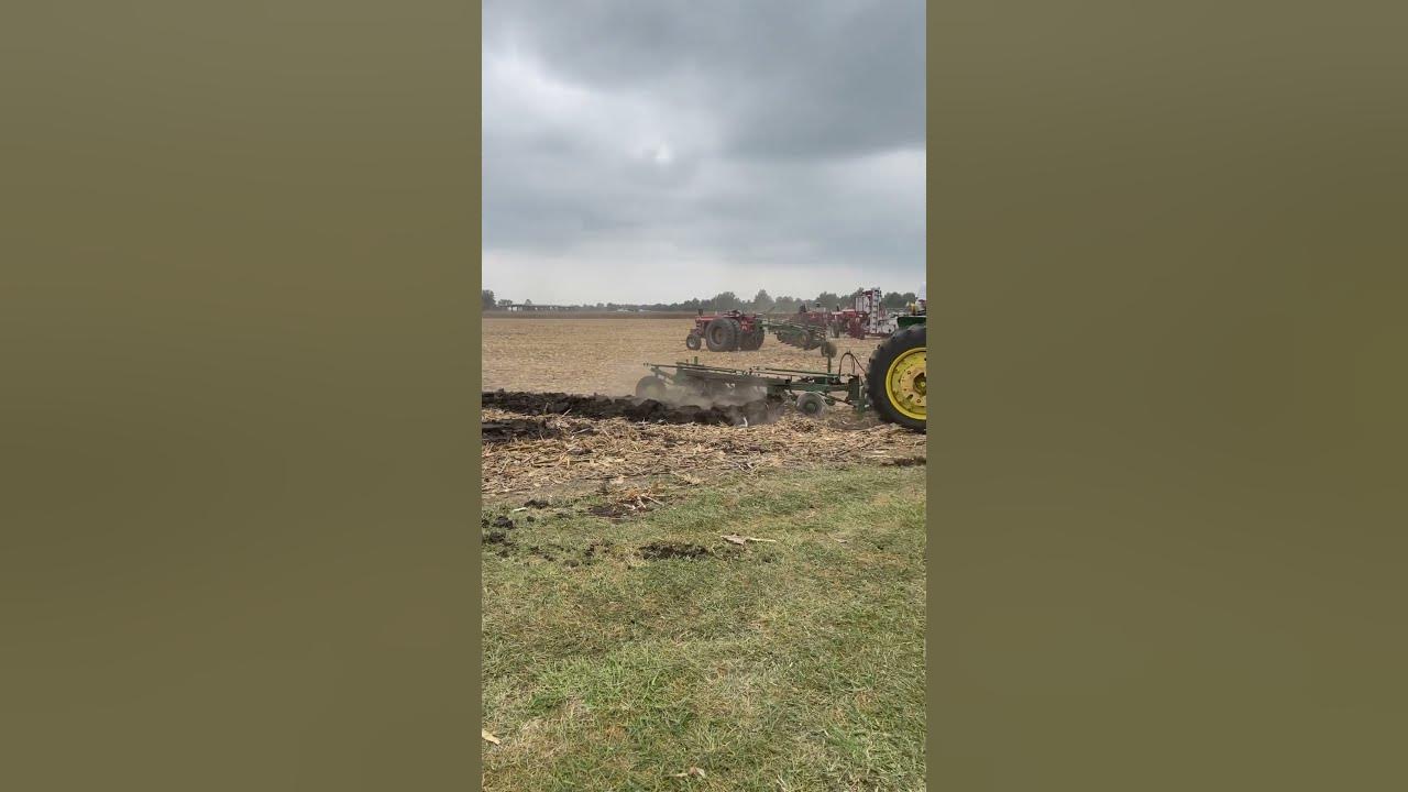 Rantoul, Illinois Farm Show 2023 plowing YouTube