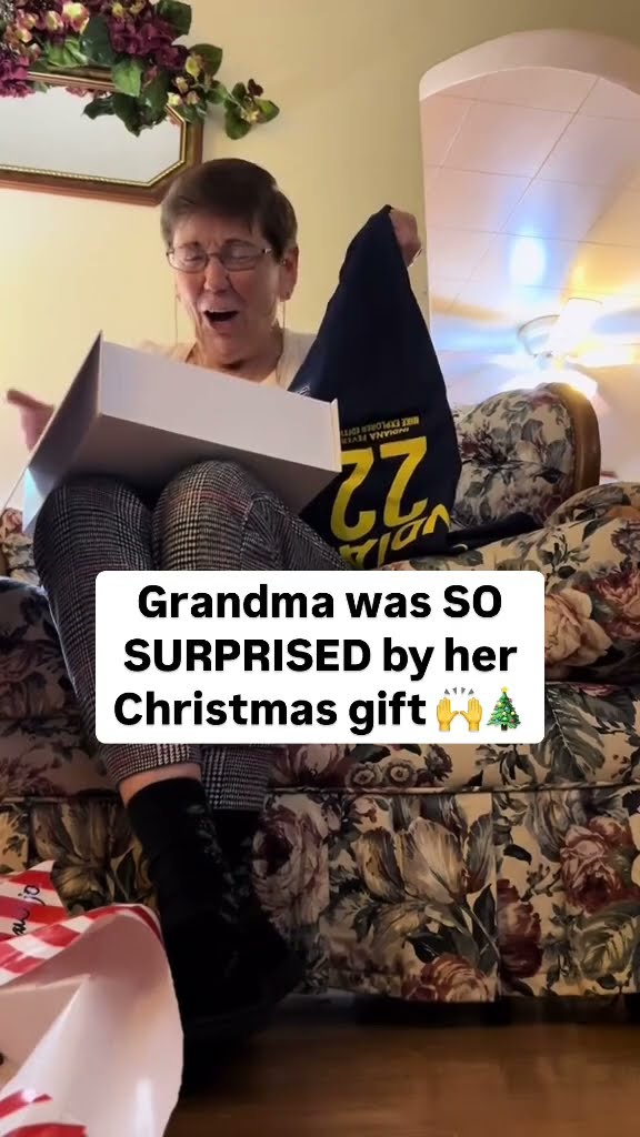 Grandma’s reaction is what Christmas is all about ?? (via @taymassey13/IG)