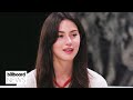 Capture de la vidéo Gracie Abrams On Being Starstruck By Robert Pattinson, Dream Girl Group & More | Billboard News