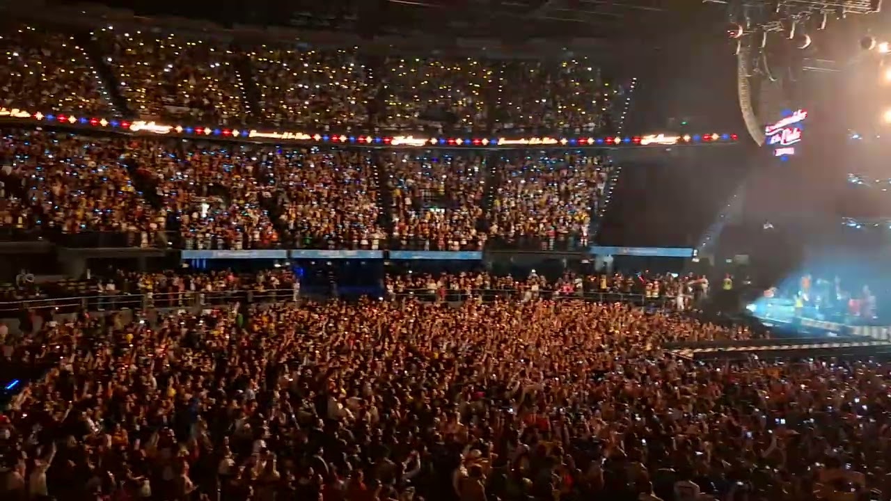 Juliana - Concierto  LA pista apertura - De nada me arrepiento - Movistar Arena Bogotá
