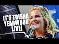 Capture de la vidéo Trisha Yearwood Reveals What Annoys Her About Garth Brooks