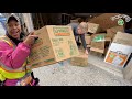 Dumpster Diving | MILLIONAIRE Donates $15,000 WORTH OF STUFF (YIKES)! | GREAT DIVING ADVENTURE! 📦📦