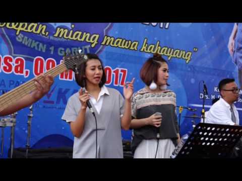 5. Afgan Live In SMKN 1 Garut "Knock Me Out"