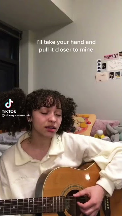 Stereo Hearts - Gym Class Heroes ( Cover Ebonyloren )