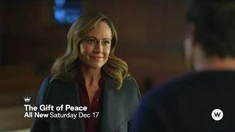 The Gift of Peace | New 2022 Hallmark Christmas Mo...