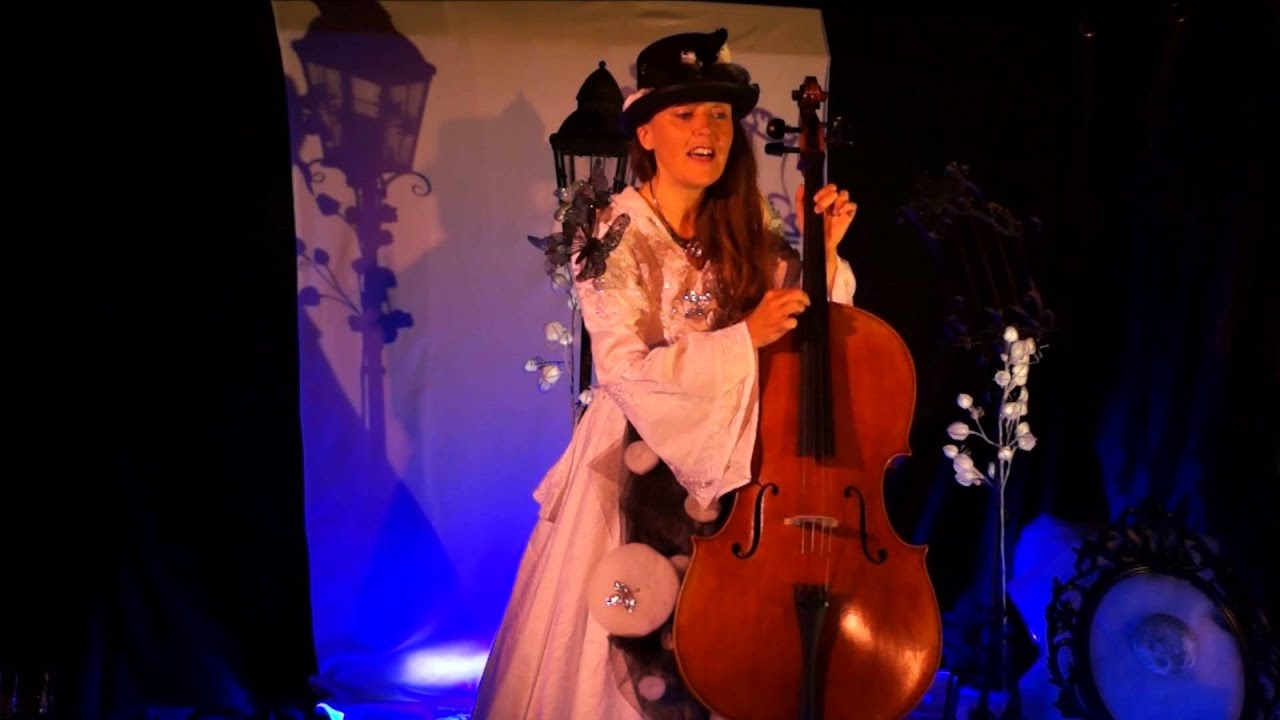 Cie Marmousse-Spectacle touts petits-0-3 ans-spectacle douceur pour crèches- Rennes- Nantes-Bretagne