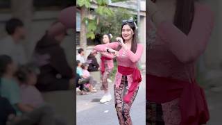Pesona cewek cantik kebaya pink #short #shorts