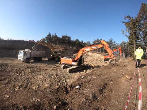 სამშენებლო მოედნის მომზადება/Excavation of the rock ground, preparation of the construction site
