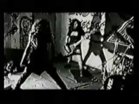 Acutor  - Dios Ha Muerto (Letras Incluidas)