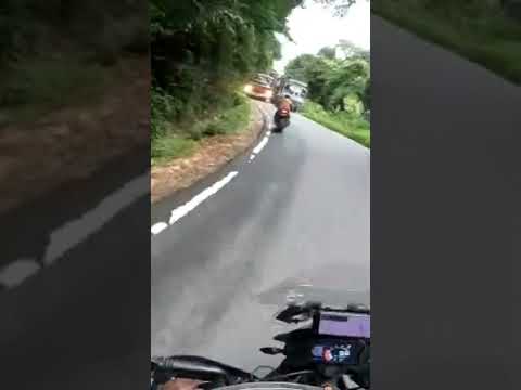 Crazy ksrtc driver 😝 dangerous overtaking in curve| Narrow escape of bike rider