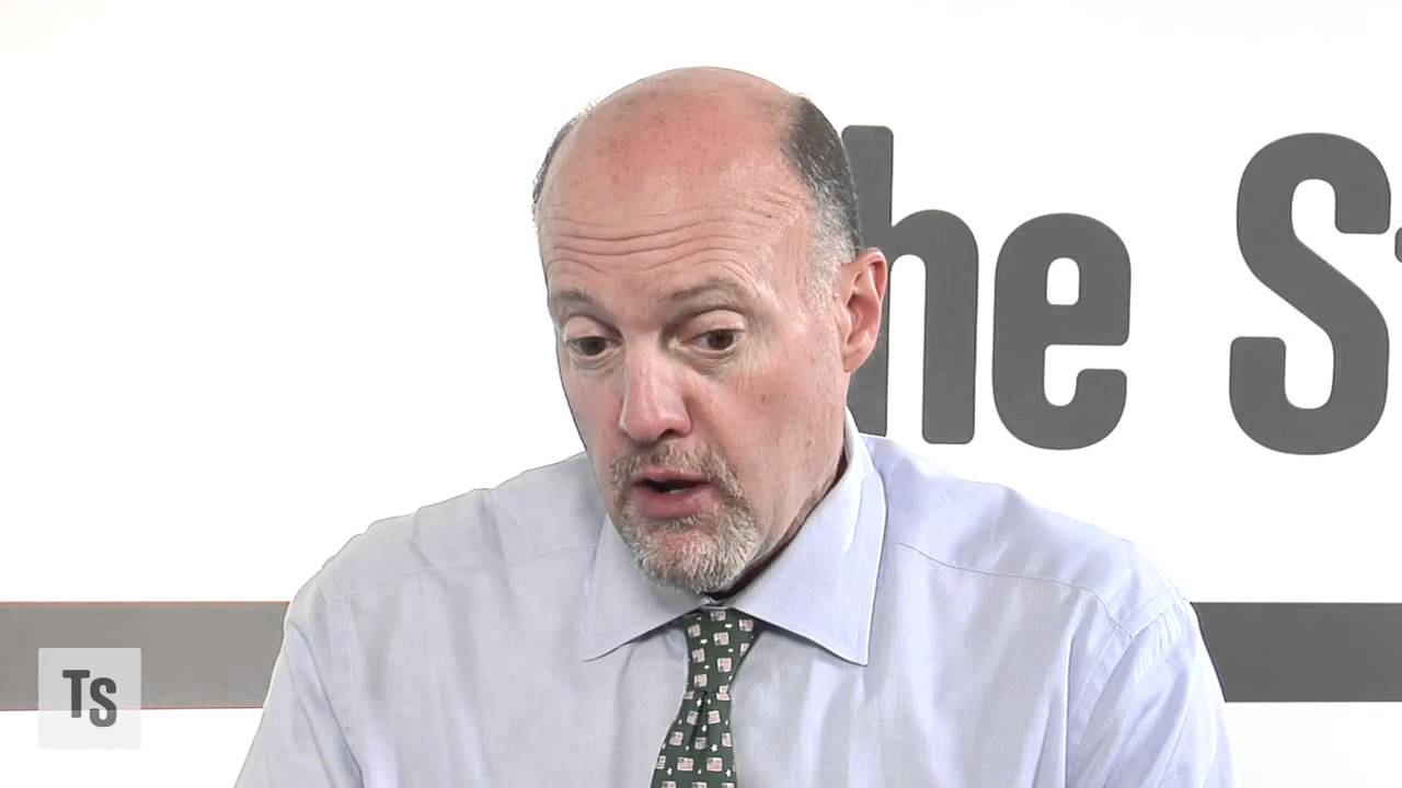 Cramer: Short Covers Will Affect Holiday Trading Cramer: Short Covers Will Affect Holiday Trading
