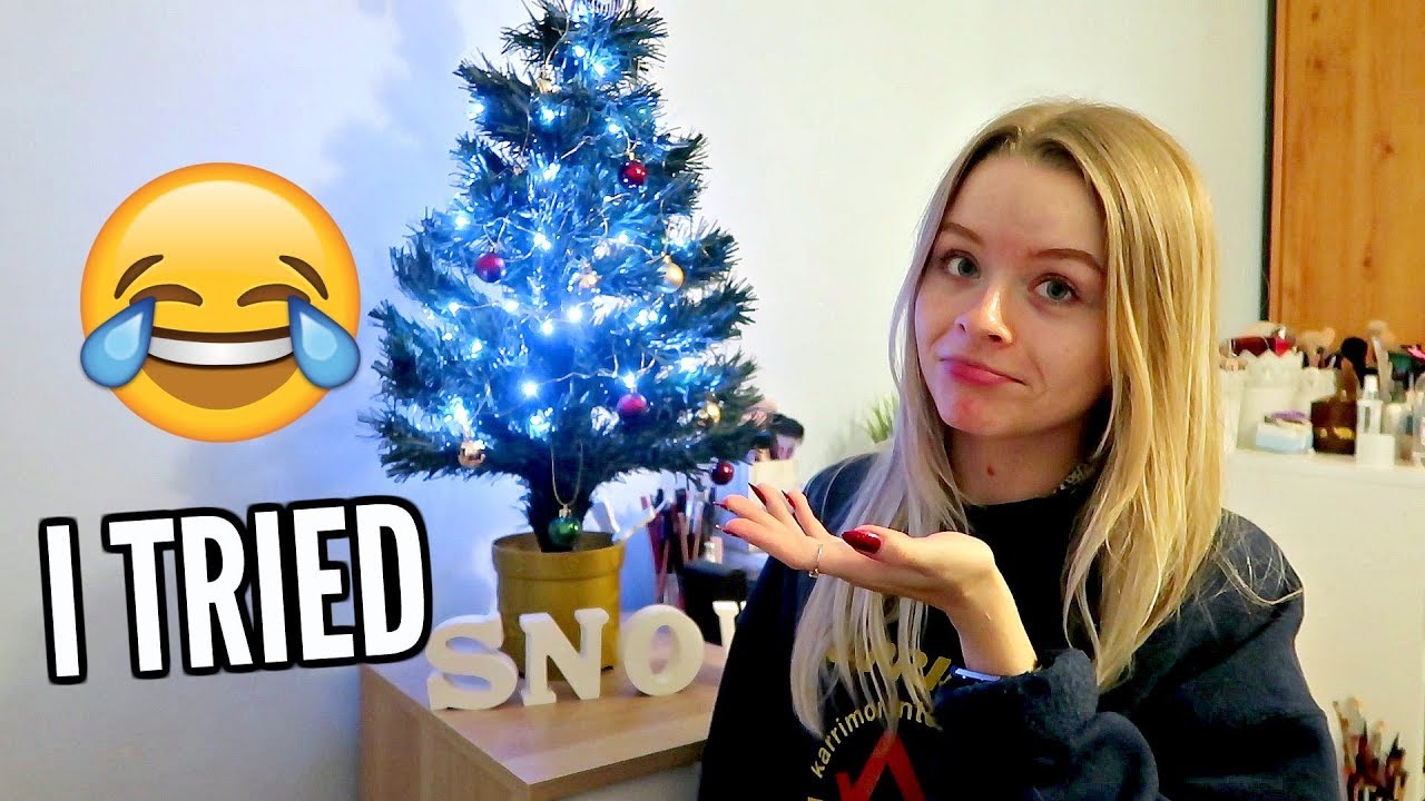 DECORATING MY ROOM FOR CHRISTMAS AND MORE MAKEUP!! | sophdoesvlogs
