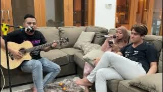 Lesty Kejora, Rizky Billar dan Mario G Klau menyanyikan lagu ' Pesan Terakhir '