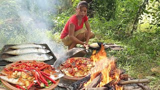 Yummy! Sea fish spices chili Grilled for food in jungle - Survival cooking in forest