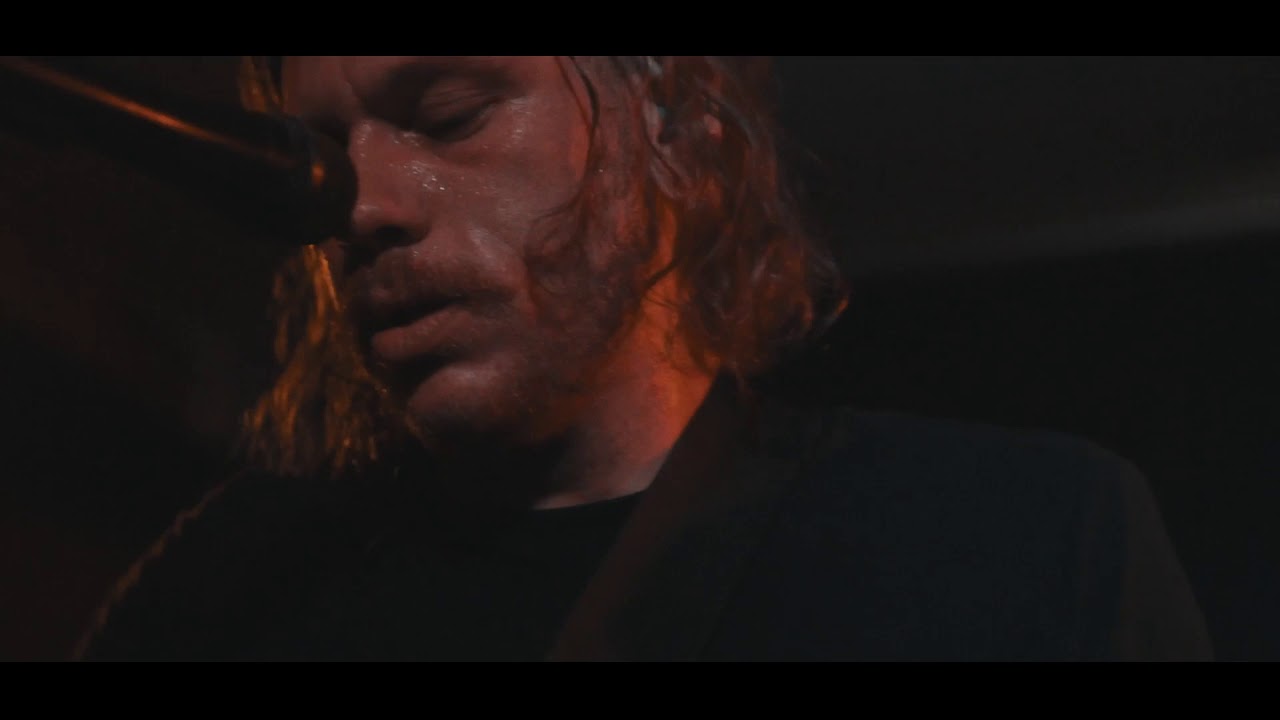 Guarda Mourning Mountains - "Levels" su YouTube Guarda Mourning Mountains - "Levels" su YouTube