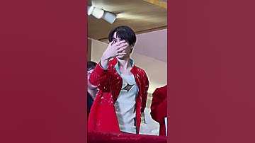 lu kenapa kana 🤣😭 #firstkhaotung #firstkanaphan #เฟิร์สข้าวตัง #พาเฟิร์สข้าวตังมาเดอะมอลล์