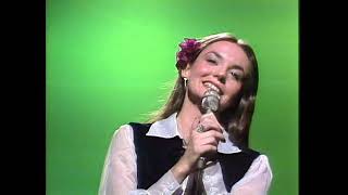 Crystal Gayle : Don't It Make My Brown Eyes Blue  (Live)