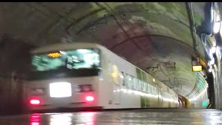 【185系 谷川岳山開き号】国鉄185系200番台B6編成  回9737M  臨時特急谷川岳山開き号送り込み回送  警笛を鳴らして湯檜曽駅通過