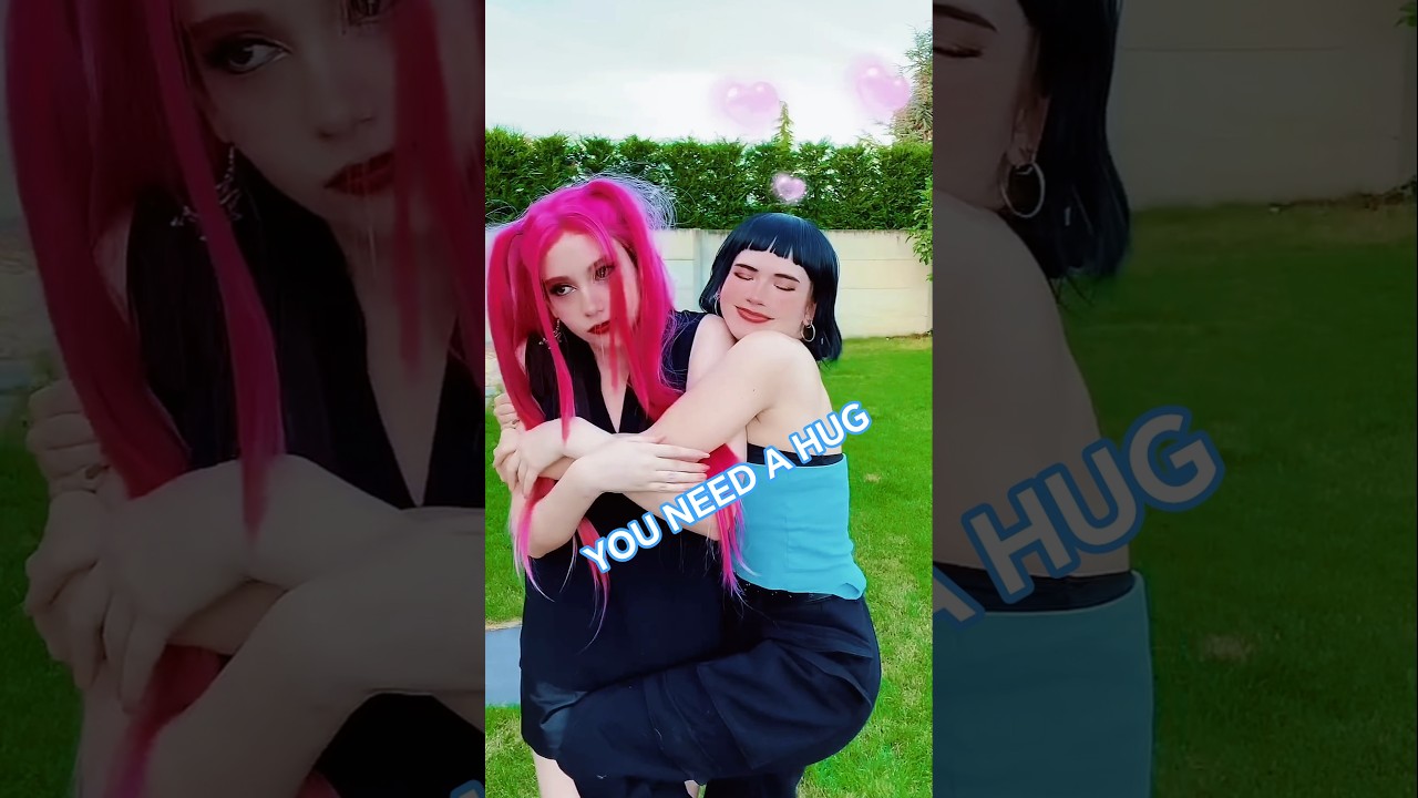 You need a HUG | Mira & Zoey @nikkihatsunecosplay K-pop demon hunters #cosplay #shorts