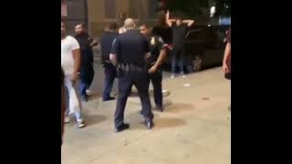 Street Justice in New York, don't go robbing in the hood