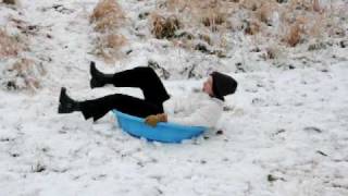 Snow play 181.AVI