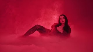 Download lagu Poppy - the center's falling out (Visuals)