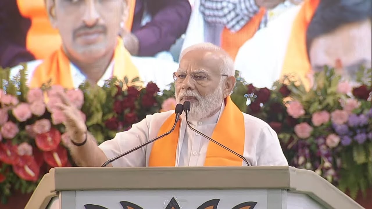 PM Modi News | PM Modi Interacts With BJP's Booth-Level Workers | Modi Muslim Pitch I News9