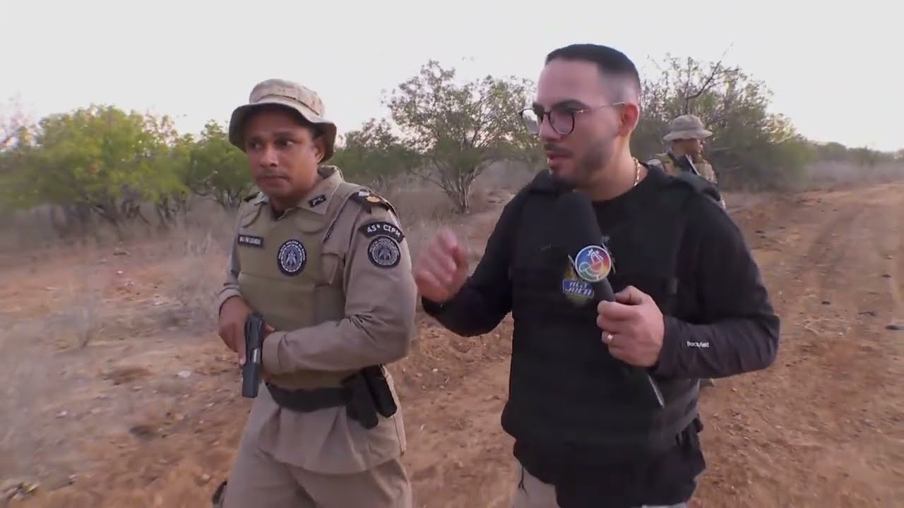 REPORTAGEM COMPLETA: veja com exclusividade operação no Polígono da Maconha; pm é recebida a tiros  