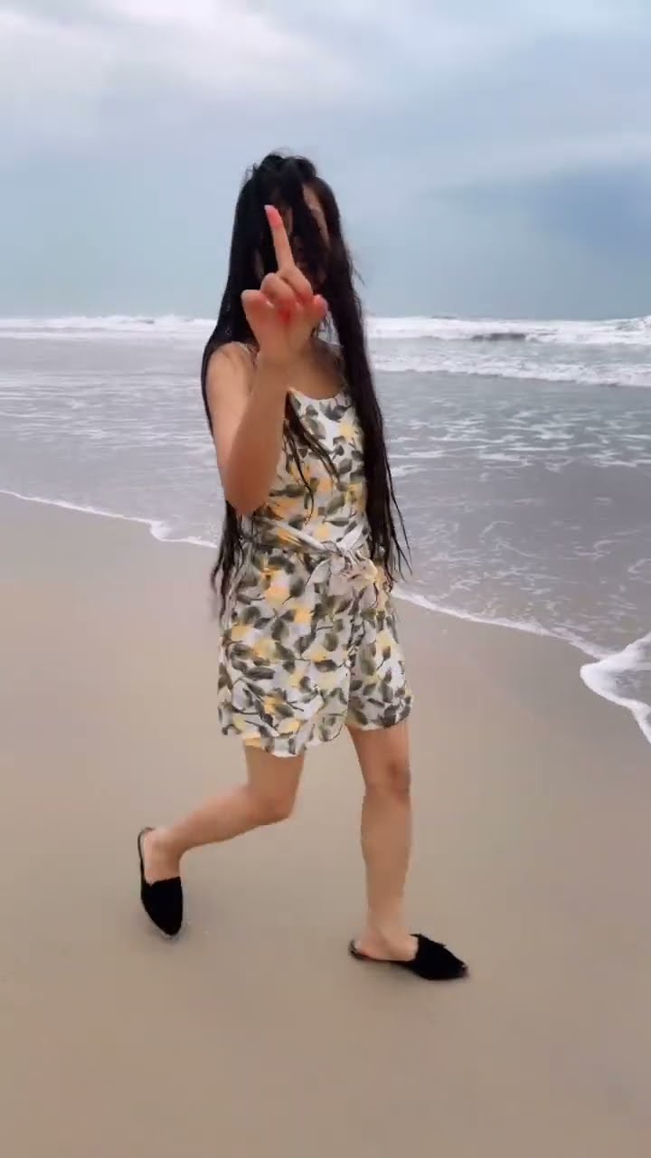 Sugga Color Lugga | Trending on reel | #Richa Dixit | #shorts #shortsvideo | #youtubeshorts