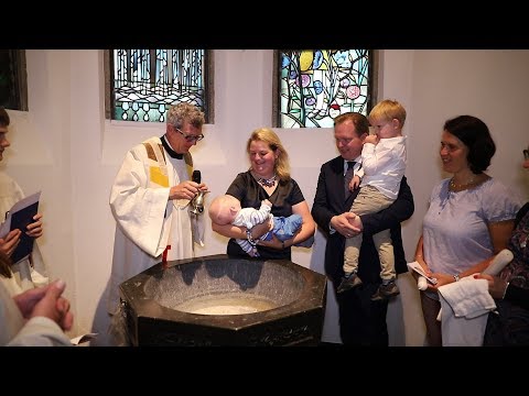 Video: Wie Wird Man In Der Kirche Getauft