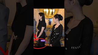 Jisoo And Her Troublemaking Bag 😭 #blackpink #jisoo #shorts #kpop
