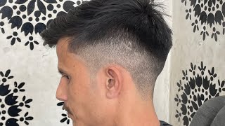 SKIN FADE HAIRCUT // kaise  karte hai in beginner  / step-by-step tutorial video