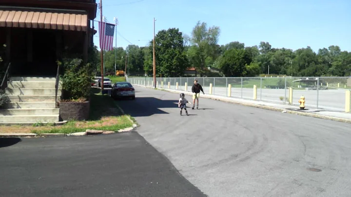 Ry Guy 3 year old rollerblading