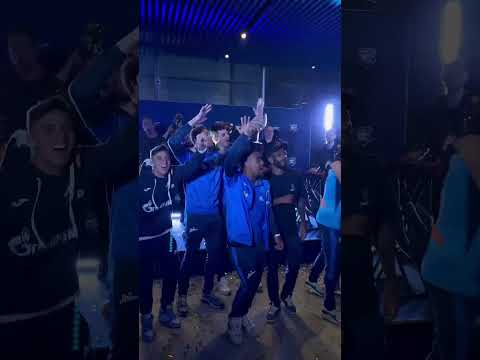 Зенит чемпион 💙🤩 Найди на видео мою новую любовь) #зенит #чемпион #футбол