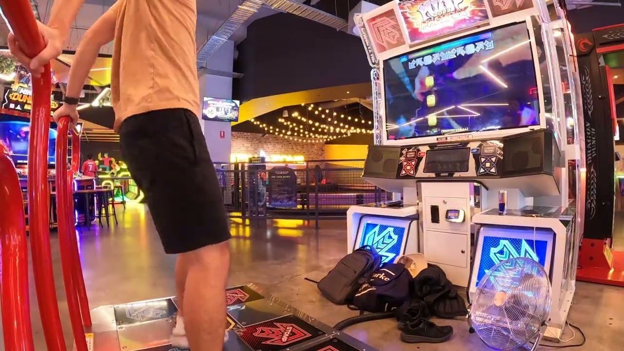 [PIU Phoenix] Beat of The War D20