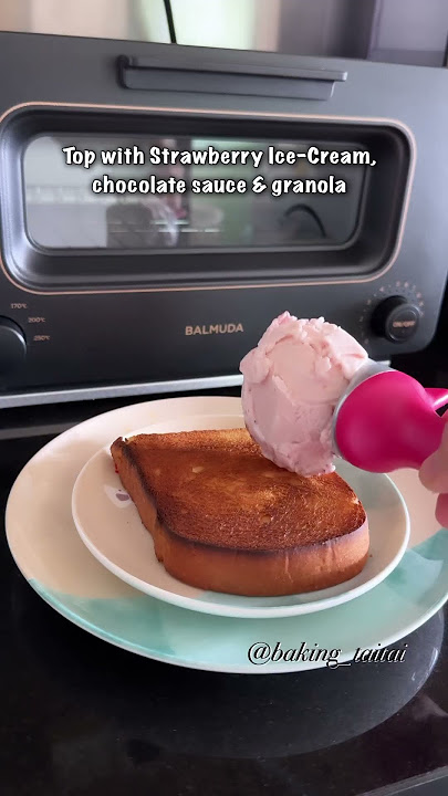 Perfect cafe-style toast with Balmuda The Toaster! 😍