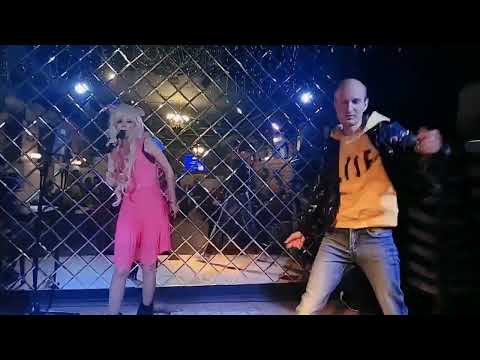 Марина Морская & Лёха Шаранин. 'Вставай'