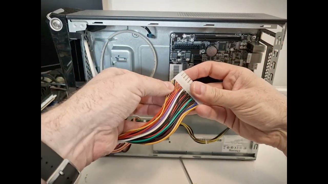 I untangle a cable for 39 seconds. Turning ewaste into something useful? After the 13th?