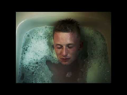 在 YouTube 上观看 SONS - Momentary Bliss (Official Music Video) 在 YouTube 上观看 SONS - Momentary Bliss (Official Music Video)