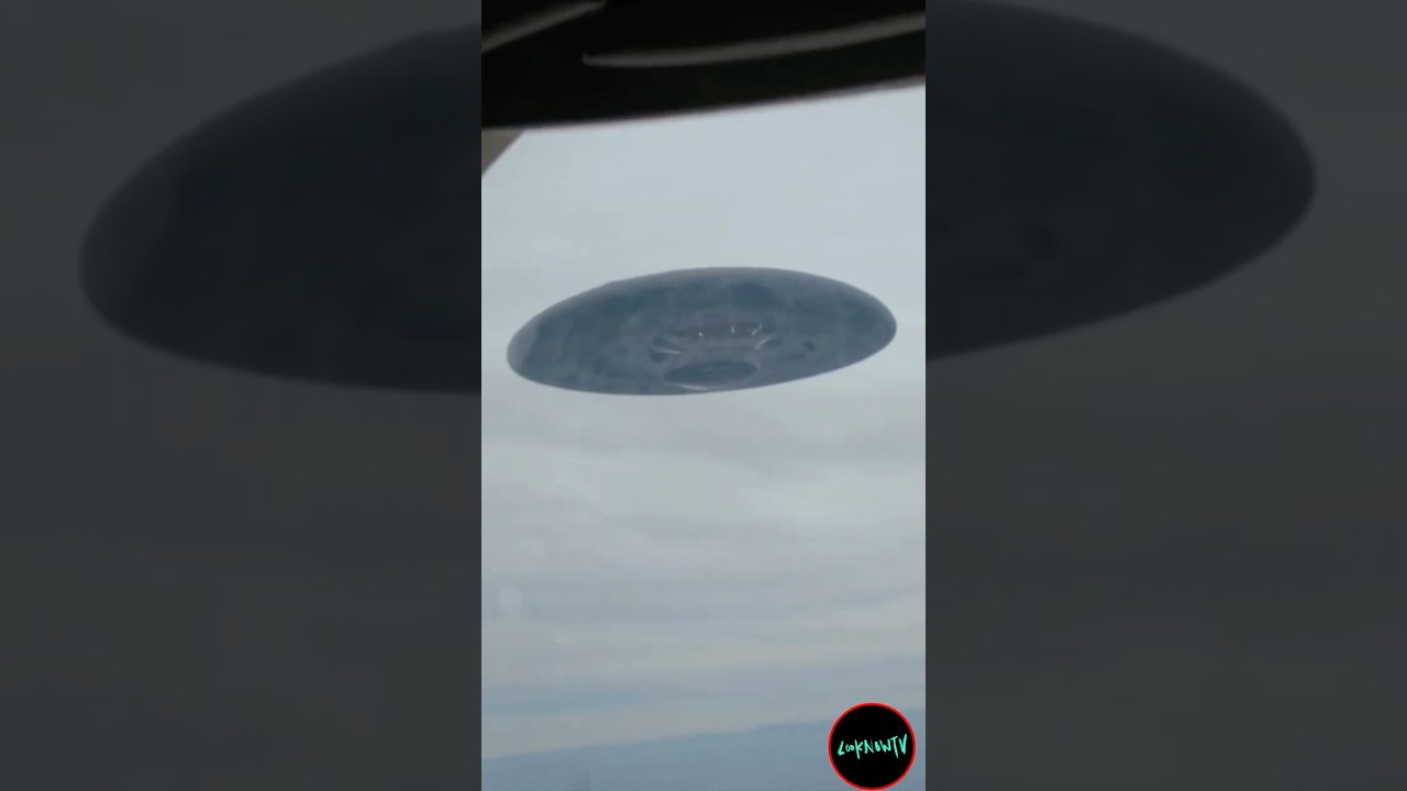 UFO Coverup By Crew At 35k FEET!