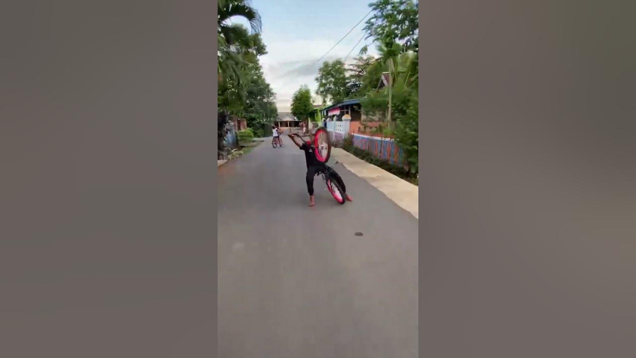 Ketika Jatuh dari Sepedah, Freestyle Sepeda, Skill Standing, #sepedaindonesia #freestyle #automobile