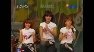 RimKyu Archive #3 - Cherrybelle - Love Is You At Hip Hip Hura Bandung SCTV (11 Maret 2012)