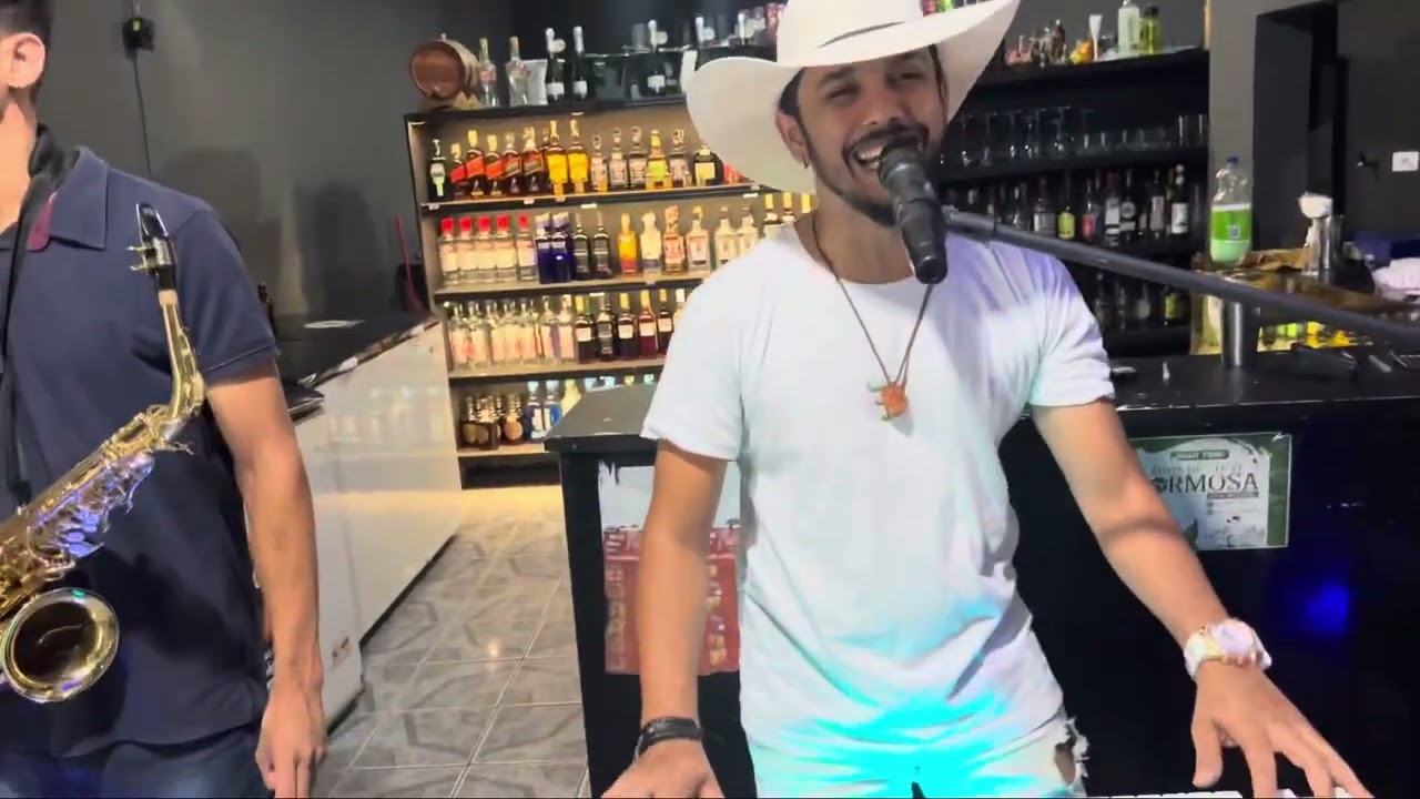 Aceita que dói menos o cowboy estilizado lucyano oliveira 