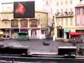 Moteurs action stuntshow disneyland stuntman hits fire