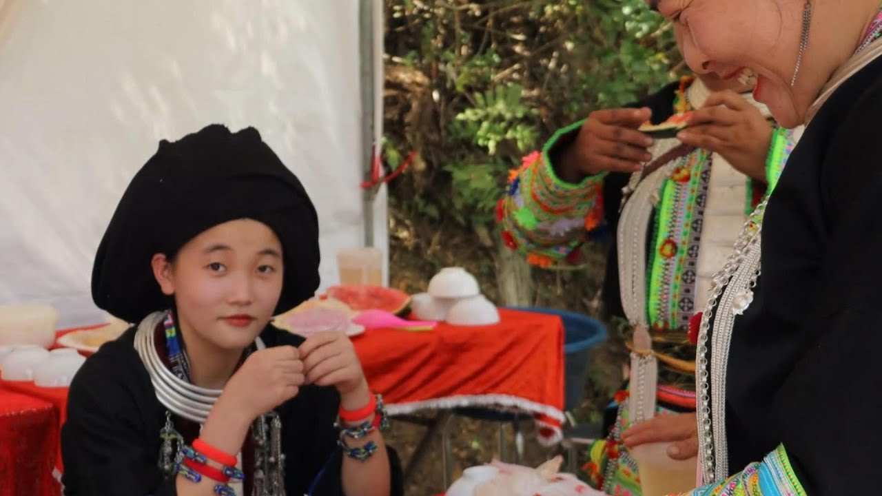 Đám cưới trên bản và toàn món ngon