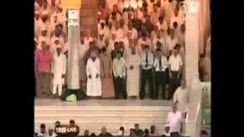 الشيخ عبدالرحمن السديس يبكي المصلين بتلاوة فوق الوصف  YouTube