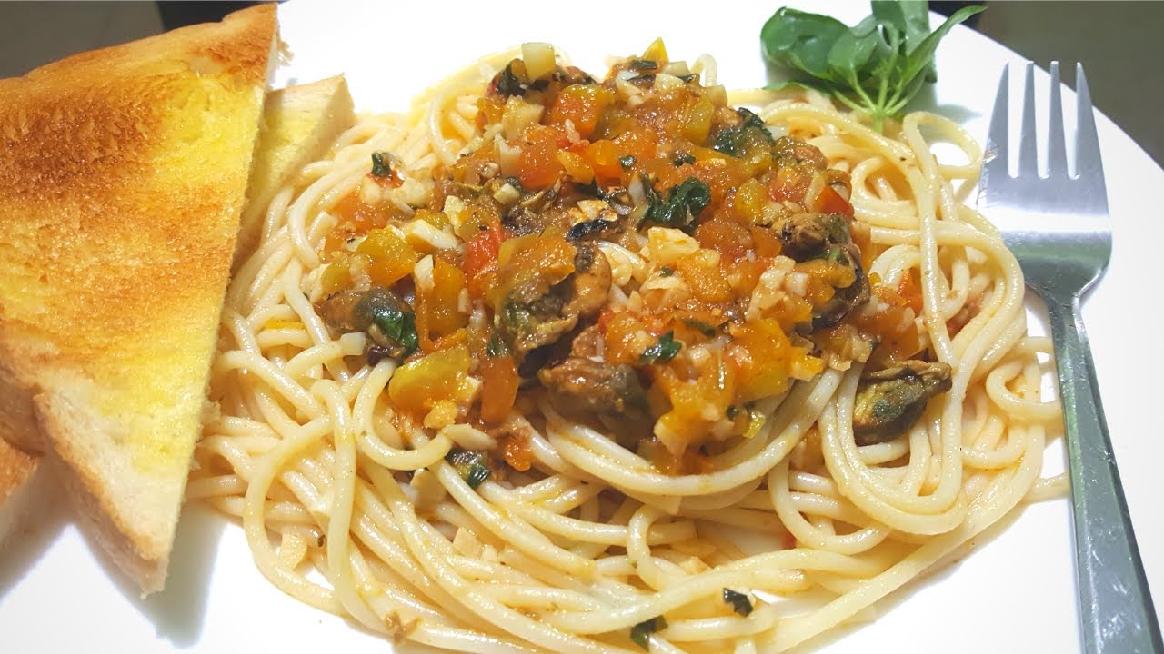 How to cook Spaghetti with Mussels & with Fresh Tomatoes and Fresh